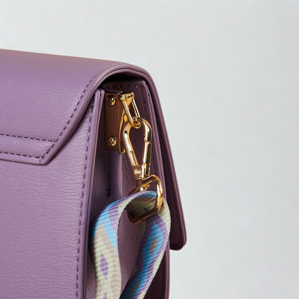 ZAZARI Luna Structured Clutch